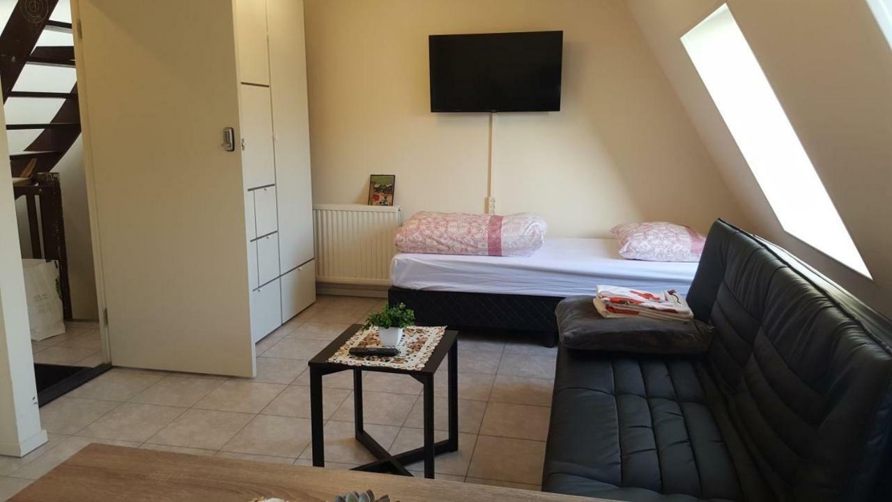 Apartment + Studios Insulinde Tilburg Kültér fotó